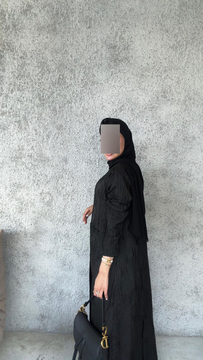 25//